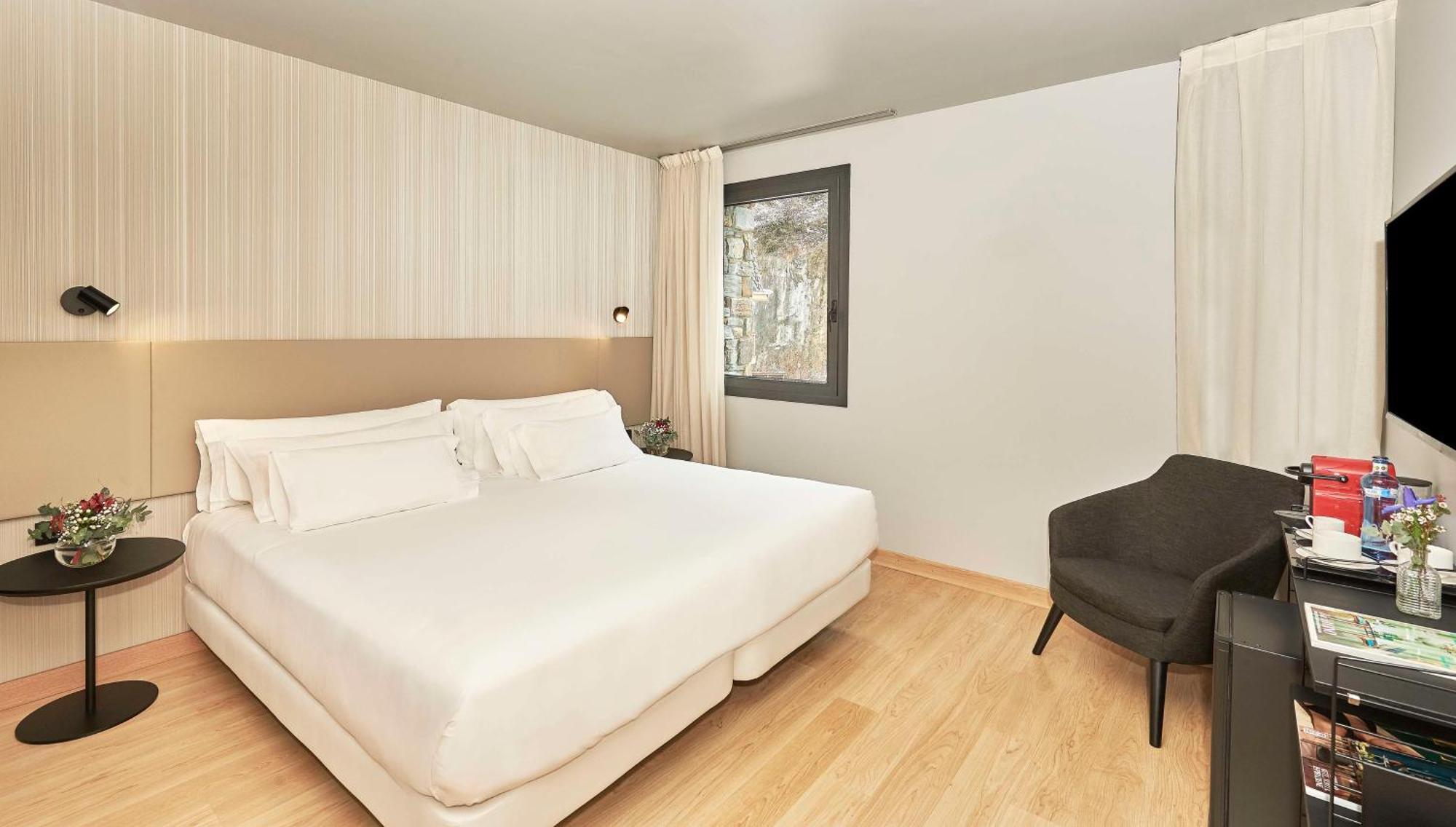 Nh Collection Andorra Palome Hotel Erts Bagian luar foto